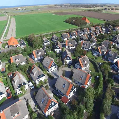 Amicable With Whirlpool Villa Callantsoog