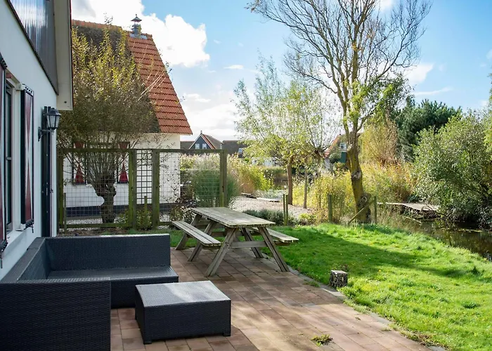 In With Whirlpool And Villa *